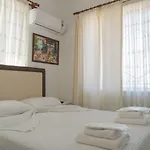 Hotel Lacivert 3*