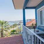 Hotel Lacivert Sefacamlik