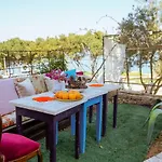 Hotel Lacivert