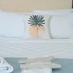Lacivert Hotel