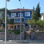 Hotel Lacivert