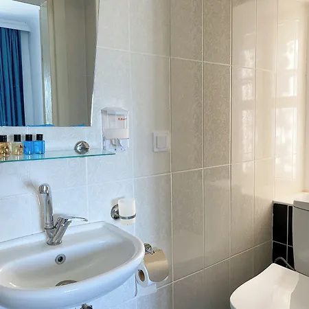 Lacivert Hotel Sefacamlik