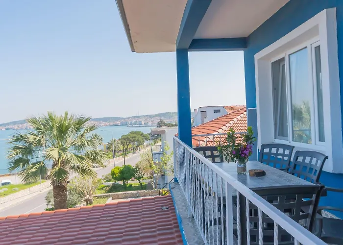 Hotel Lacivert Sefacamlik